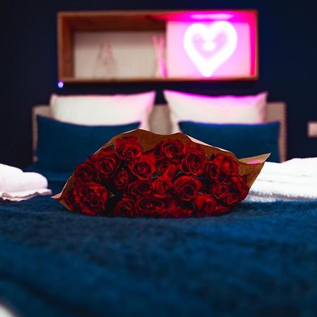 French Klss - Love Room By Prim0 C0Nciergerie Clermont-Ferrand Buitenkant foto