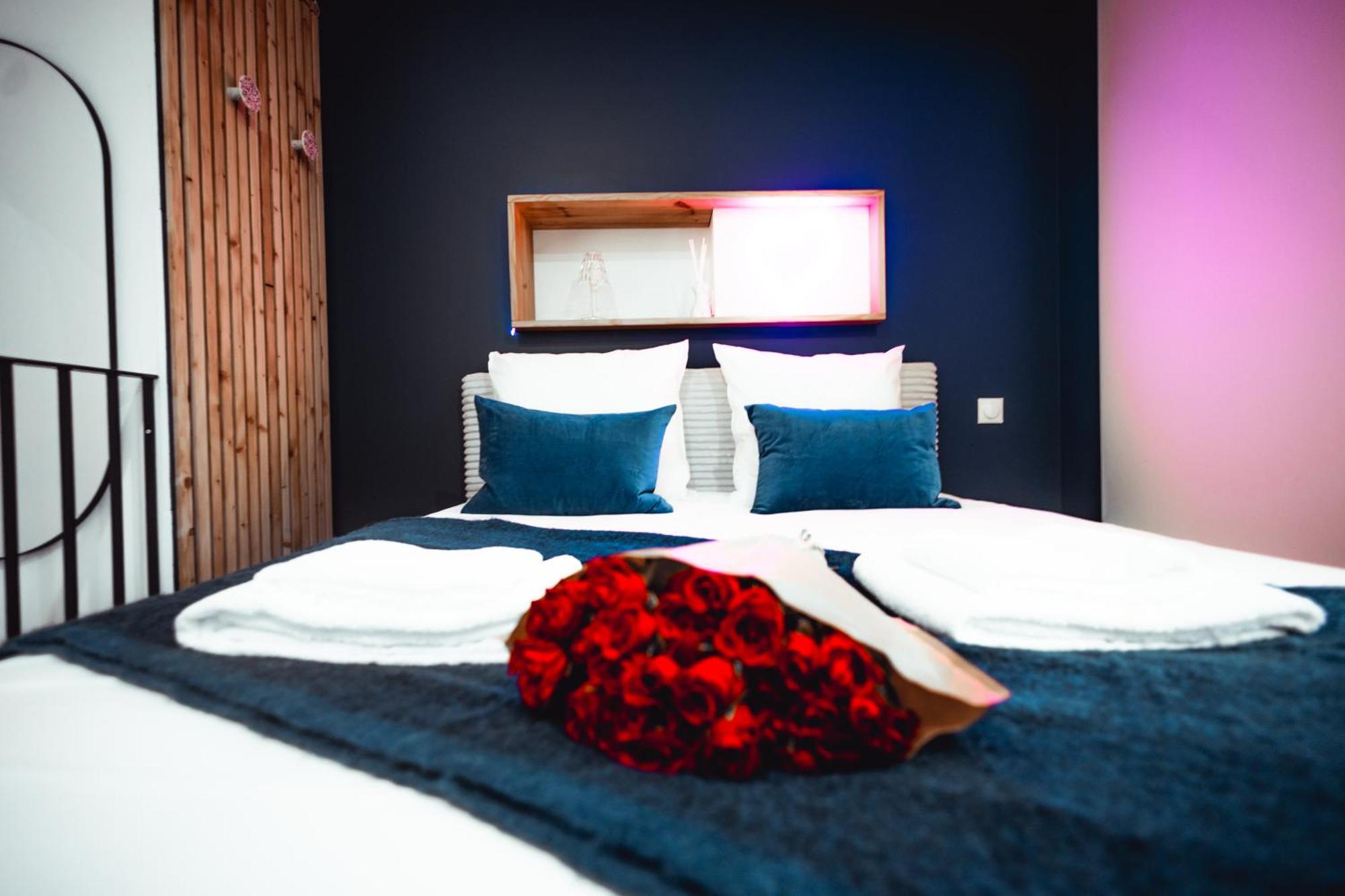 French Klss - Love Room By Prim0 C0Nciergerie Clermont-Ferrand Buitenkant foto